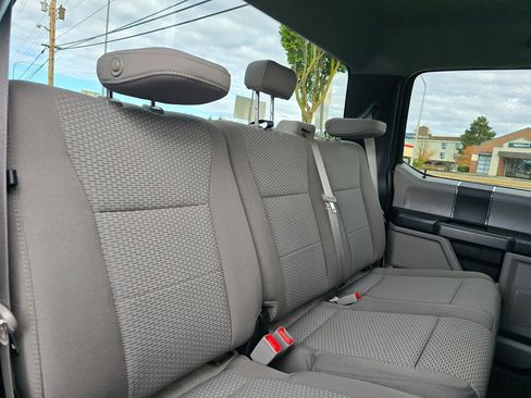 Used 2018 Ford F150 XLT image 12