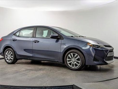 Used 2019 Toyota Corolla LE FWD image 11