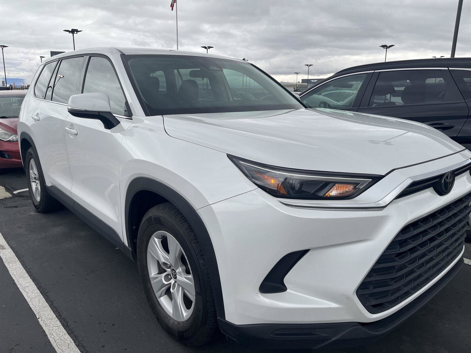 Used 2026 Toyota Grand Highlander AWD Hybrid image 3