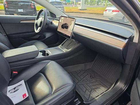 Used 2023 Tesla Model 3 Standard Range RWD image 10