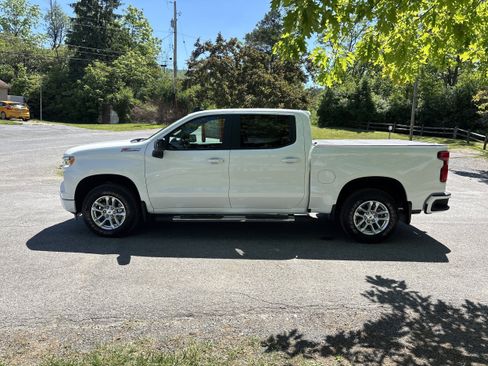 New 2026 Chevrolet Silverado 1500 RST w/ Z71 Off-Road Package AWD/4WD image 7