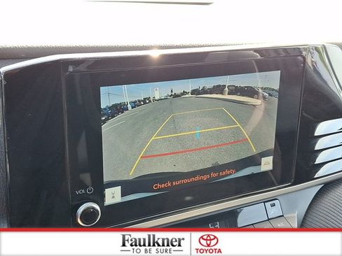 Certified 2025 Toyota Camry SE FWD image 17