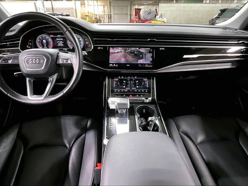 Used 2023 Audi Q8 Prestige AWD/4WD image 16