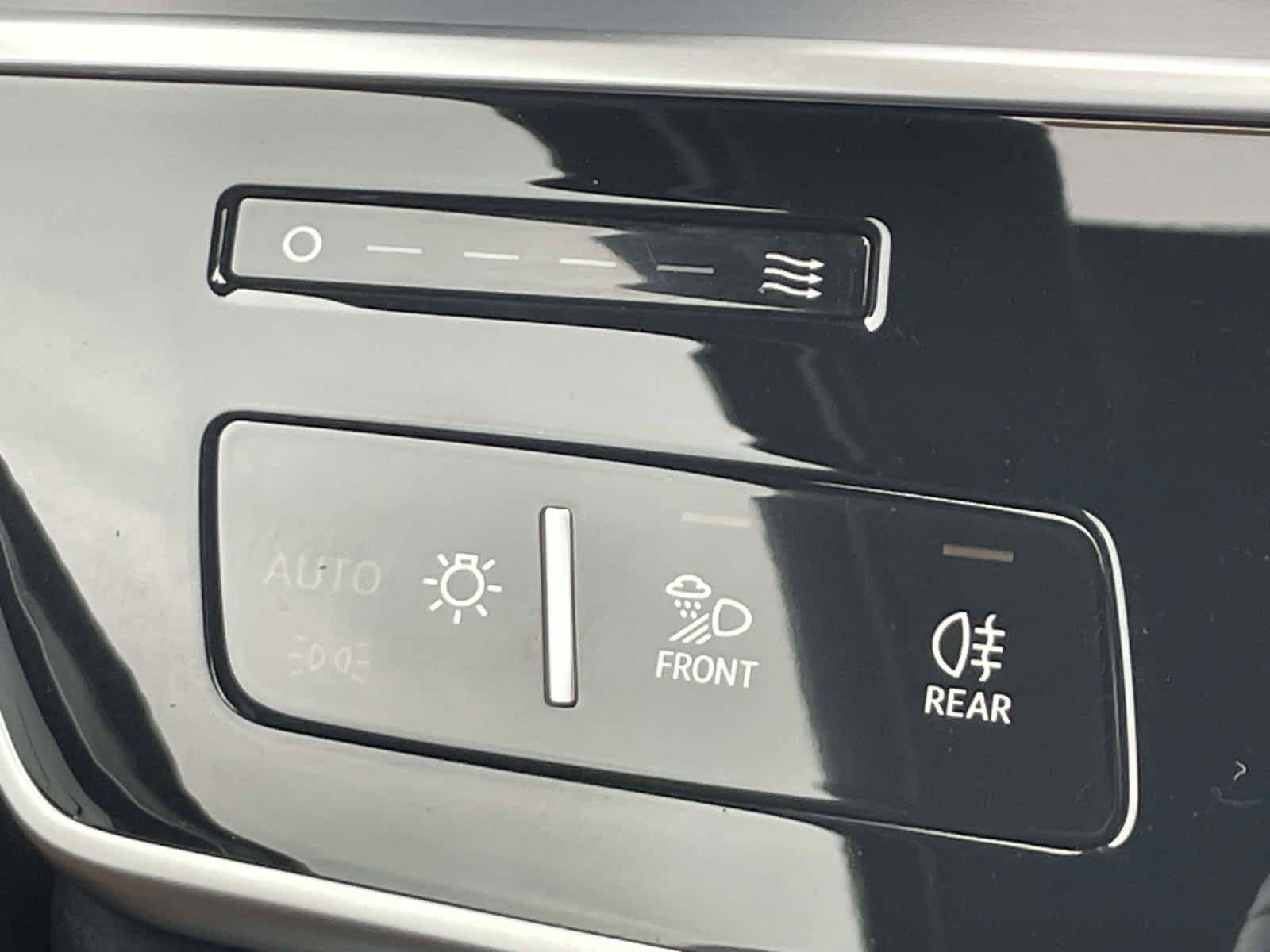 Certified 2025 Audi A8 L 3.0T w/ Executive Package AWD/4WD image 39