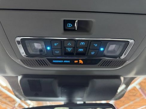 Used 2025 Ford F150 Lariat w/ Equipment Group 502A High AWD/4WD image 33
