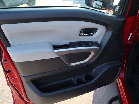 Certified 2024 Nissan Titan SV w/ SV Convenience Package image 16