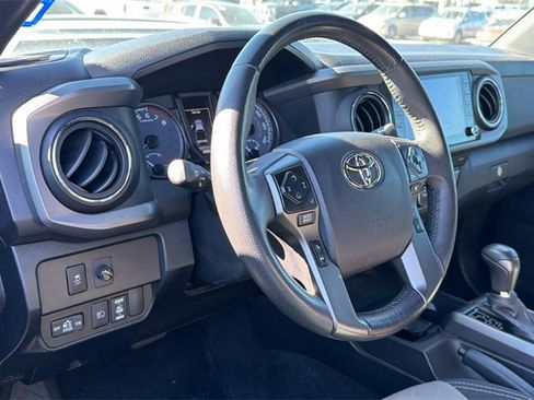 Used 2021 Toyota Tacoma TRD Sport image 13