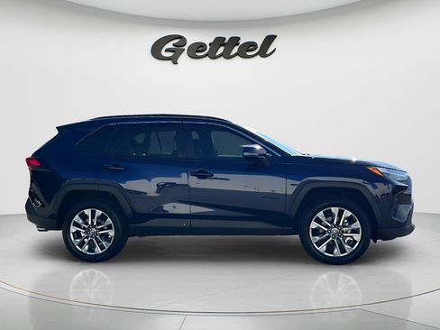 Used 2023 Toyota RAV4 XLE Premium FWD image 4