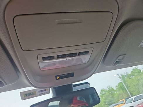 Used 2016 GMC Canyon SLT w/ Driver Alert Package image 21