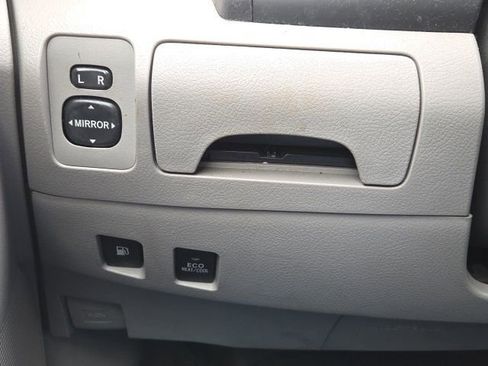 Used 2007 Toyota Camry Hybrid FWD image 23