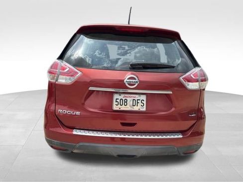 Used 2016 Nissan Rogue S FWD image 5