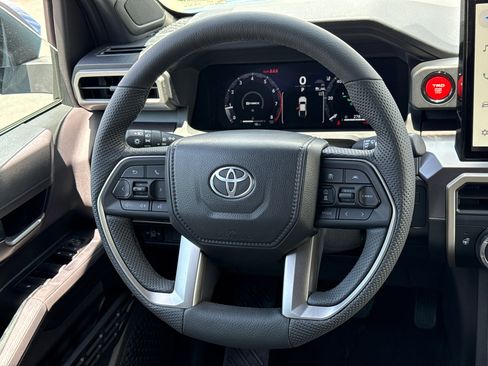 New 2026 Toyota Tacoma TRD Off-Road AWD/4WD image 19