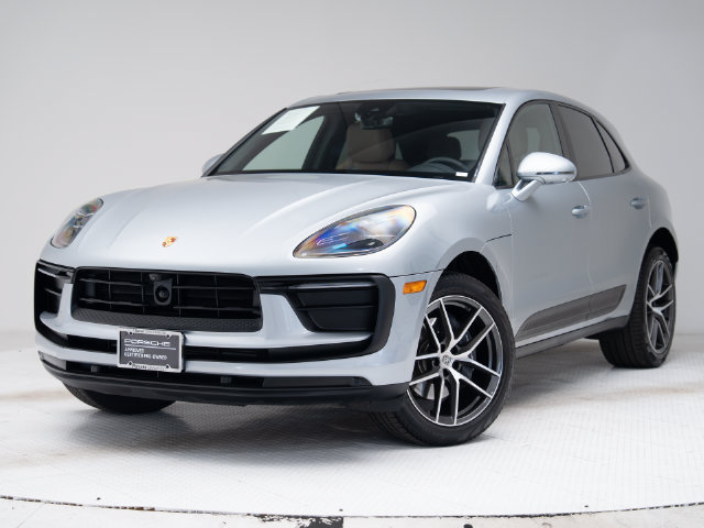 Certified 2026 Porsche Macan AWD/4WD image 1