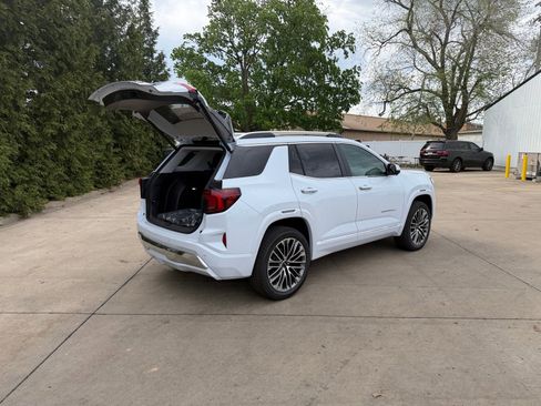 New 2026 GMC Terrain Denali AWD/4WD image 32