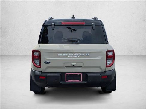 Used 2025 Ford Bronco Sport Outer Banks w/ Outer Banks Tech Package+ AWD/4WD image 7
