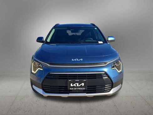 Certified 2023 Kia Niro EX image 9