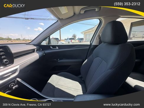 Used 2022 Kia K5 LXS FWD image 15