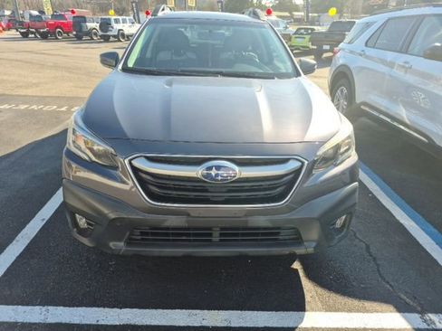 Used 2020 Subaru Outback Premium image 2