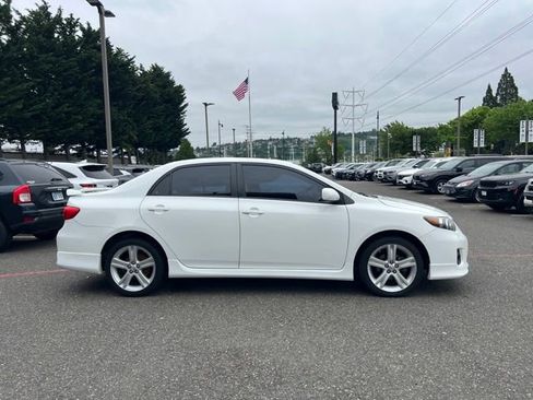 Used 2013 Toyota Corolla S w/ Premium Pkg FWD image 4