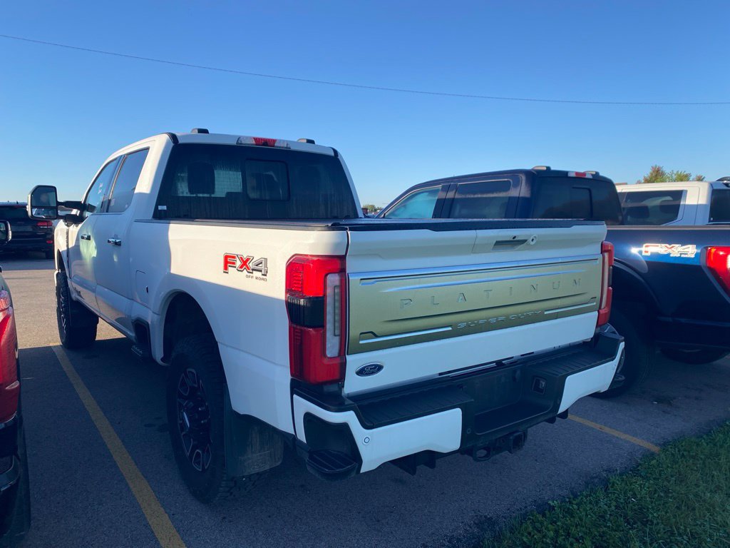 Used 2023 Ford F250 Platinum AWD/4WD image 10