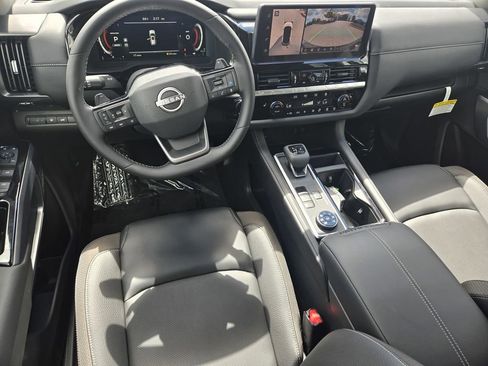 New 2026 Nissan Pathfinder SL AWD/4WD image 10
