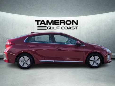 Used 2022 Hyundai Ioniq SE image 7