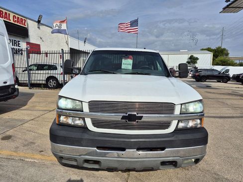 Used 2004 Chevrolet Silverado 2500 LS image 3