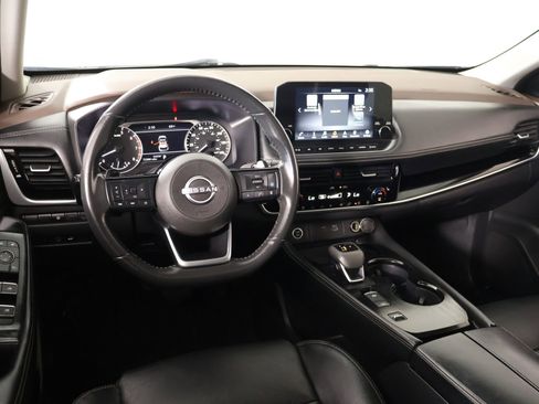 Used 2023 Nissan Rogue SL w/ SL Premium Package FWD image 2