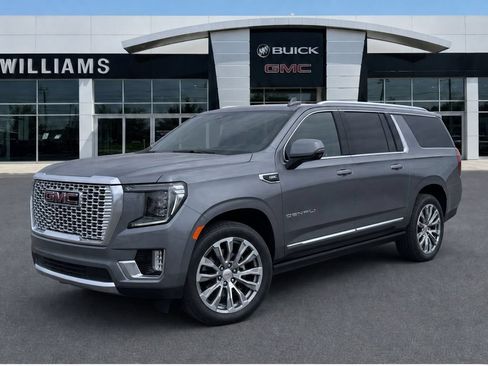 Used 2021 GMC Yukon XL Denali w/ Denali Premium Package AWD/4WD image 2