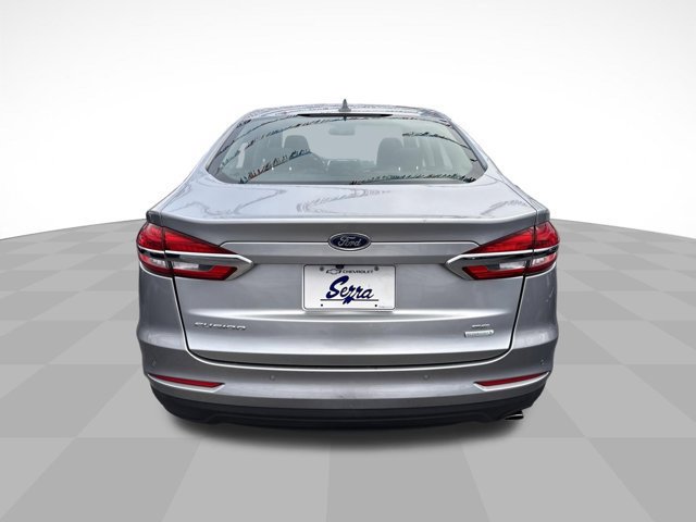 Used 2020 Ford Fusion SE FWD image 8