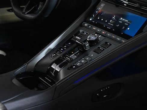 Used 2024 Aston Martin DB12 Coupe RWD image 19