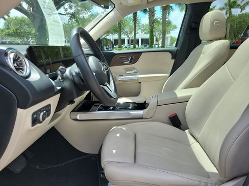 Used 2023 Mercedes-Benz GLB 250 image 21