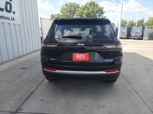 New 2025 Jeep Grand Cherokee Limited image 24