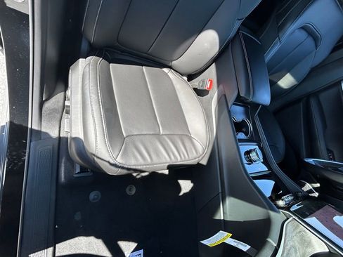 New 2025 Jeep Grand Cherokee Limited w/ Luxury Tech Group II image 28