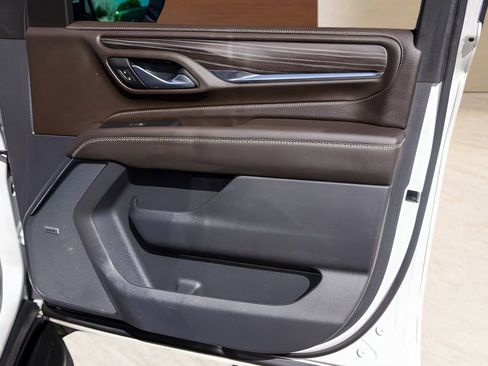 Used 2024 GMC Yukon XL Denali w/ Max Trailering Package AWD/4WD image 31