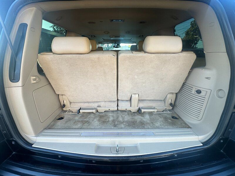 Used 2007 GMC Yukon Denali AWD/4WD image 11