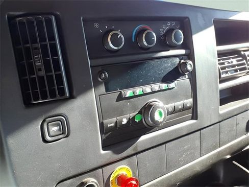 Used 2014 Chevrolet Express 3500 Work Van image 15