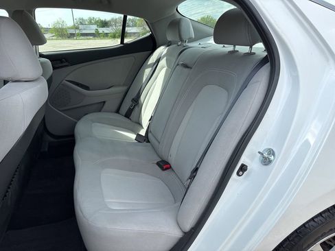 Used 2011 Kia Optima LX w/ Convenience Pkg FWD image 24
