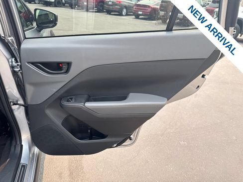 Used 2025 Subaru Crosstrek 2.5i Wilderness w/ Crosstrek Mirror Package AWD/4WD image 12
