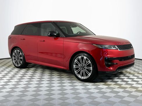 Used 2026 Land Rover Range Rover Sport SE AWD/4WD image 3