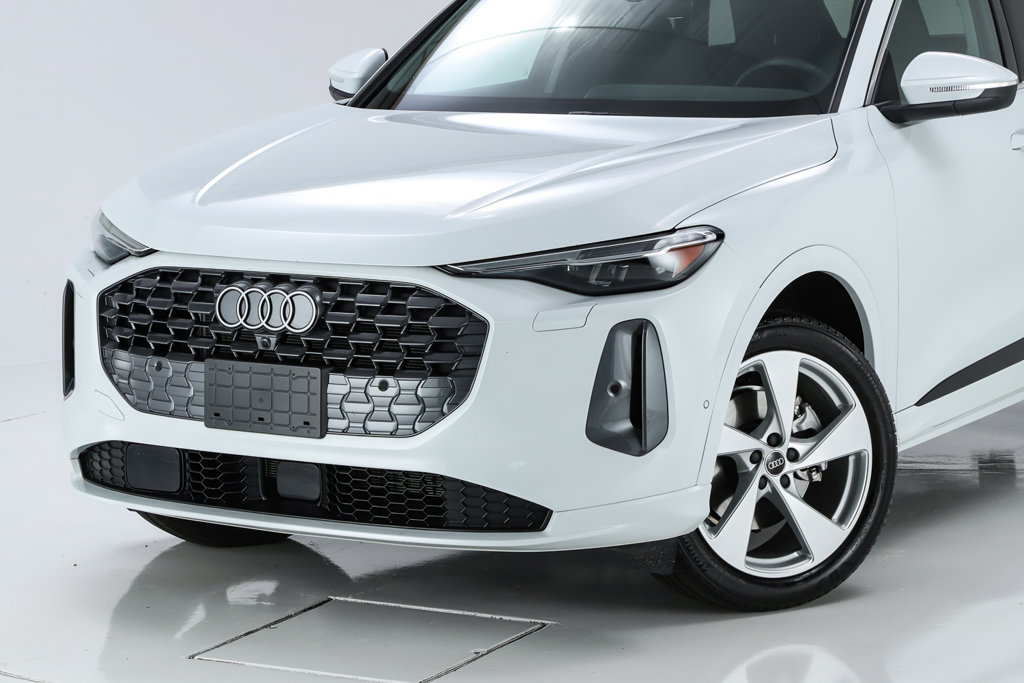 Used 2025 Audi Q5 Premium Plus AWD/4WD image 44