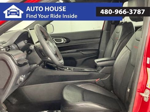 Used 2023 Jeep Compass Trailhawk AWD/4WD image 10