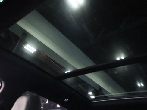 Used 2023 Audi SQ7 Prestige image 34