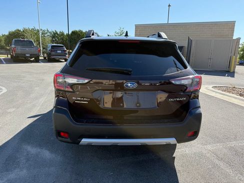 Used 2023 Subaru Outback Limited AWD/4WD image 5