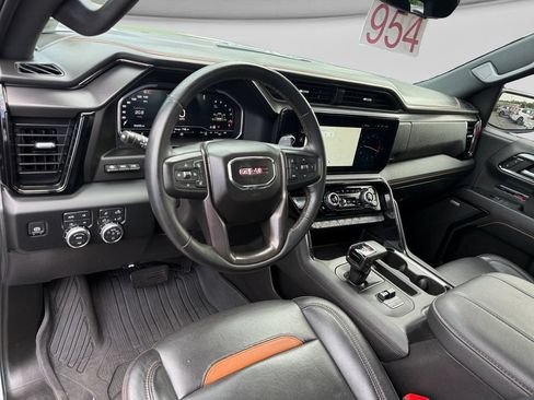 Used 2024 GMC Sierra 1500 AT4 w/ Technology Package AWD/4WD image 14