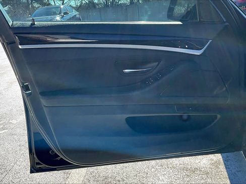Used 2015 BMW 528i Sedan image 21