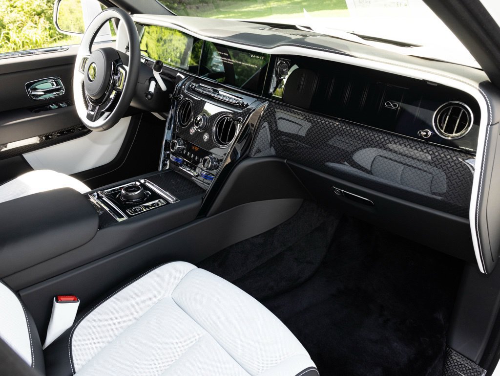 New 2027 Rolls-Royce Cullinan Black Badge AWD/4WD image 77