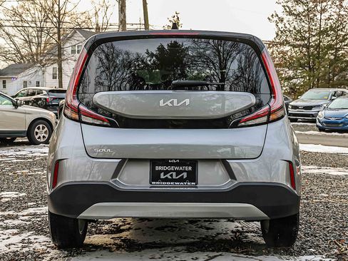 Certified 2023 Kia Soul LX w/ LX Technology Package image 5