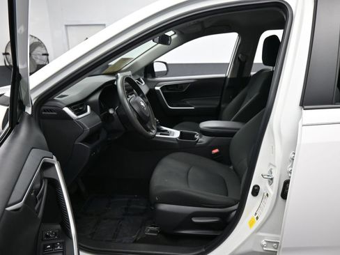 Used 2023 Toyota RAV4 LE image 11