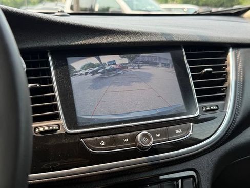 Used 2020 Buick Encore Preferred FWD image 17